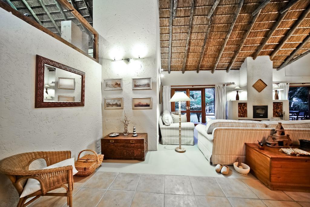 50 On Shepherd Boutique Guest House Sandton Ngoại thất bức ảnh