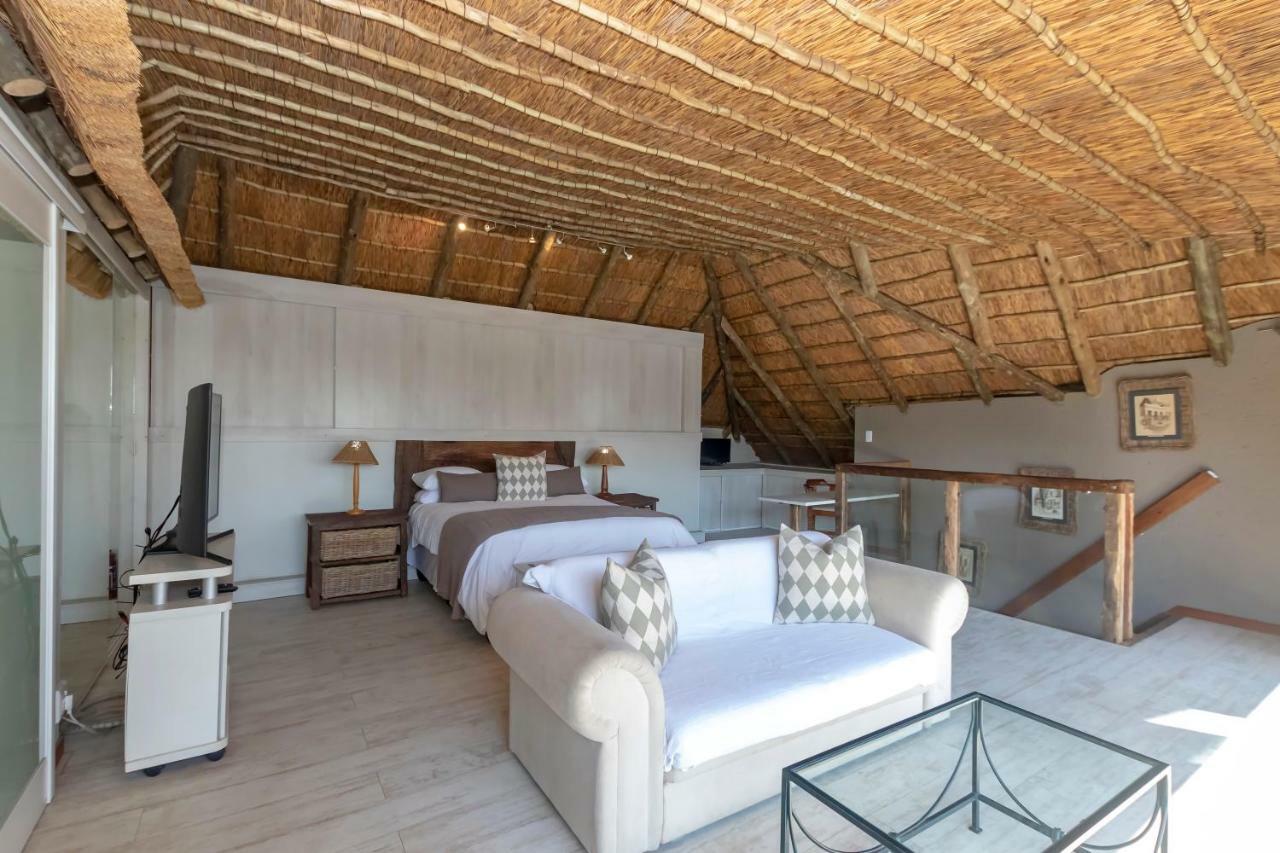 50 On Shepherd Boutique Guest House Sandton Ngoại thất bức ảnh